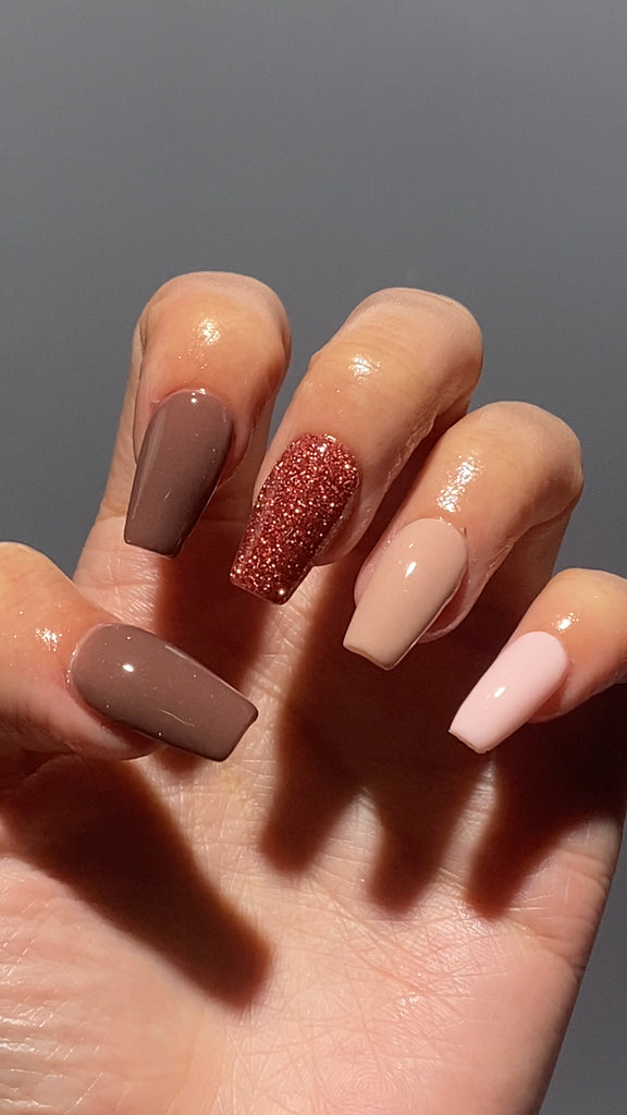 Cocoa Glitz and Blush Tones Nails Dipping Powder